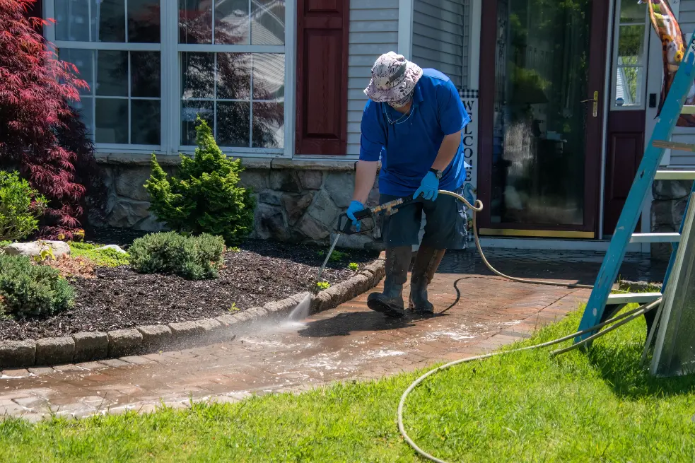 Power washing service in Glendale, CA for refreshed and cleaner exterior surfaces